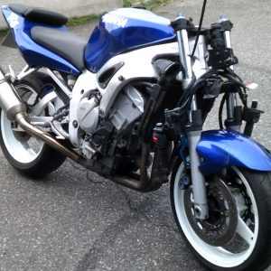 PIECES YAMAHA YZF R6 1999 A 2002