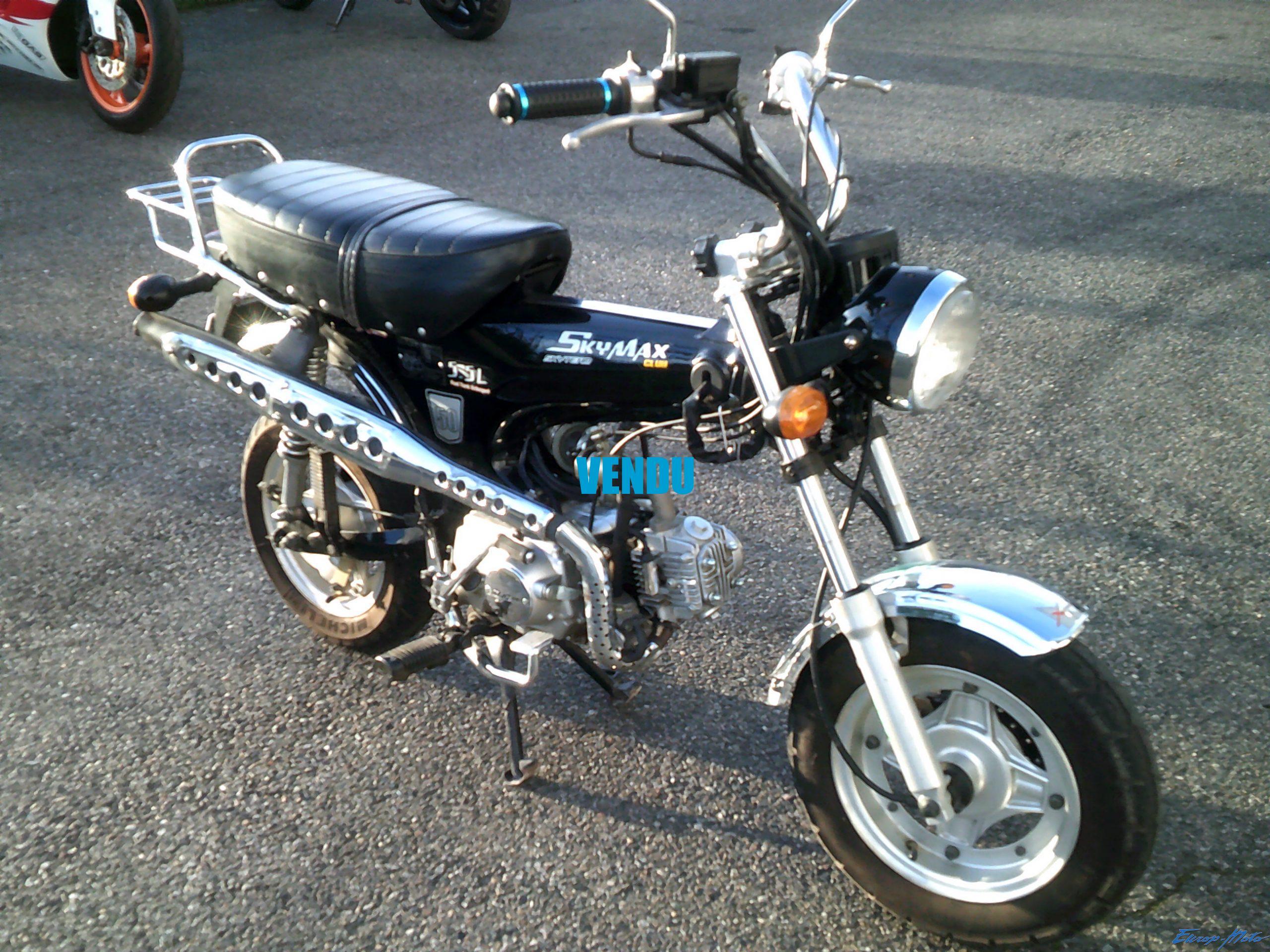 SKYTEAM SKYMAX CLUB DAX 50 CC Europmoto SKYTEAM SKYMAX CLUB DAX 50 CC Europmoto