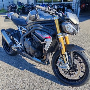TRIUMPH 1200 SPEED TRIPLE RS